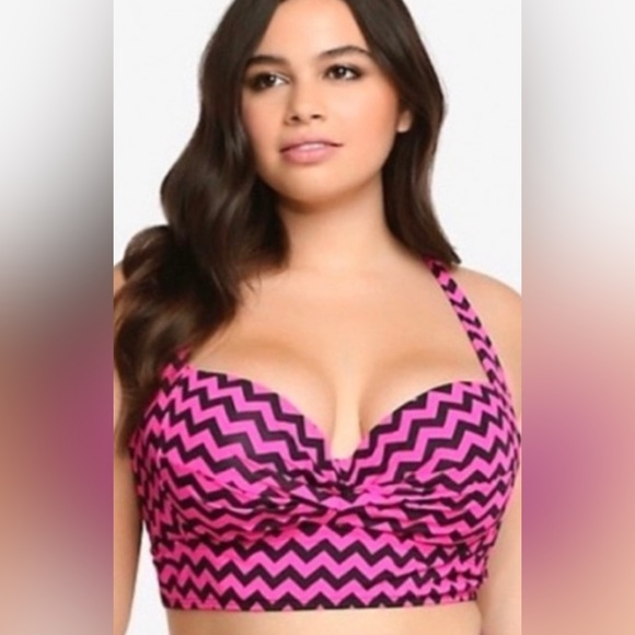 torrid Other - ✨TORRID Chevron Swim Top size 2
